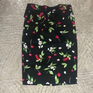 Cheery floral pencil skirt